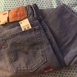Levi jeans